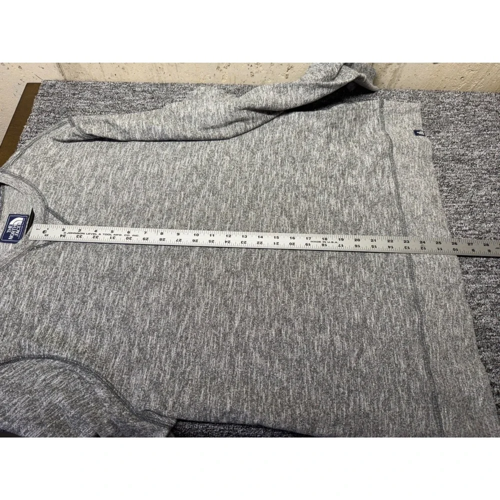The North Face Mens Gray Heathered Crew Neck Sweatshirt XL V-Stitch Pullover